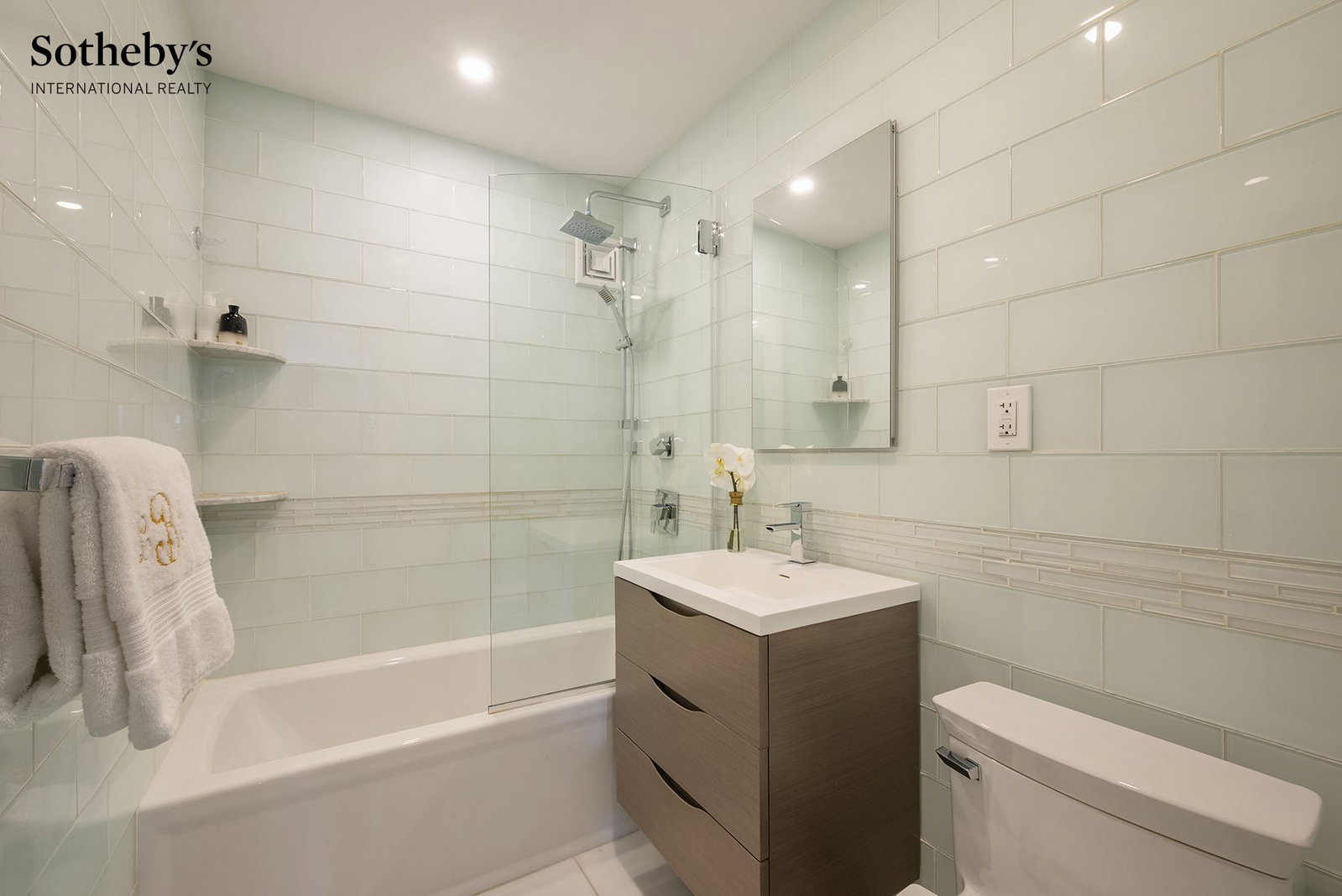 Real estate property located at 111 85th #20F, New York, Upper East Side, New York City, NY, US
