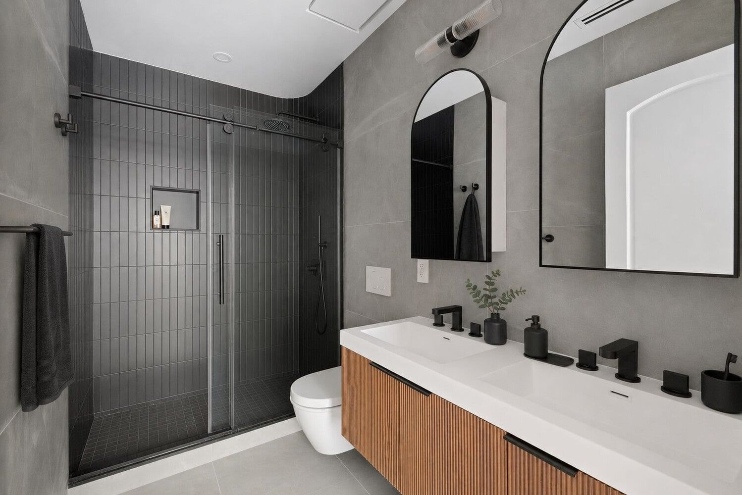 Real estate property located at 636 LORIMER TWNHSE, Kings, Williamsburg, New York City, NY, US