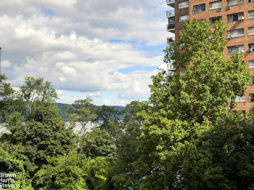 Real estate property located at 2621 PALISADE #1G, Bronx, Spuyten Duyvil, New York City, NY, US
