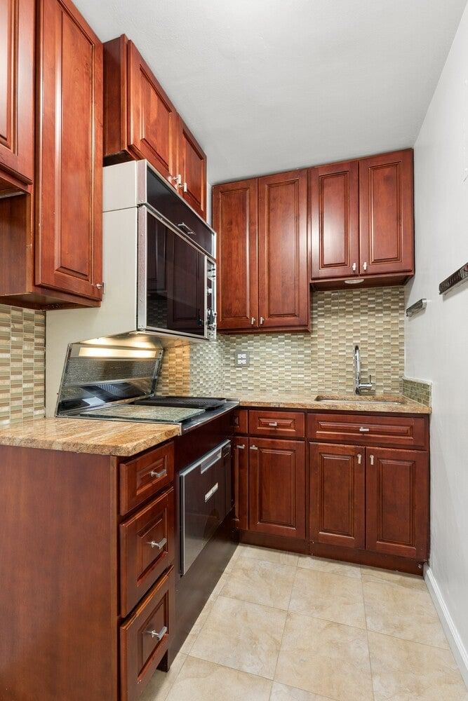 Real estate property located at 220 57TH #14B, New York, Sutton Place, New York City, NY, US