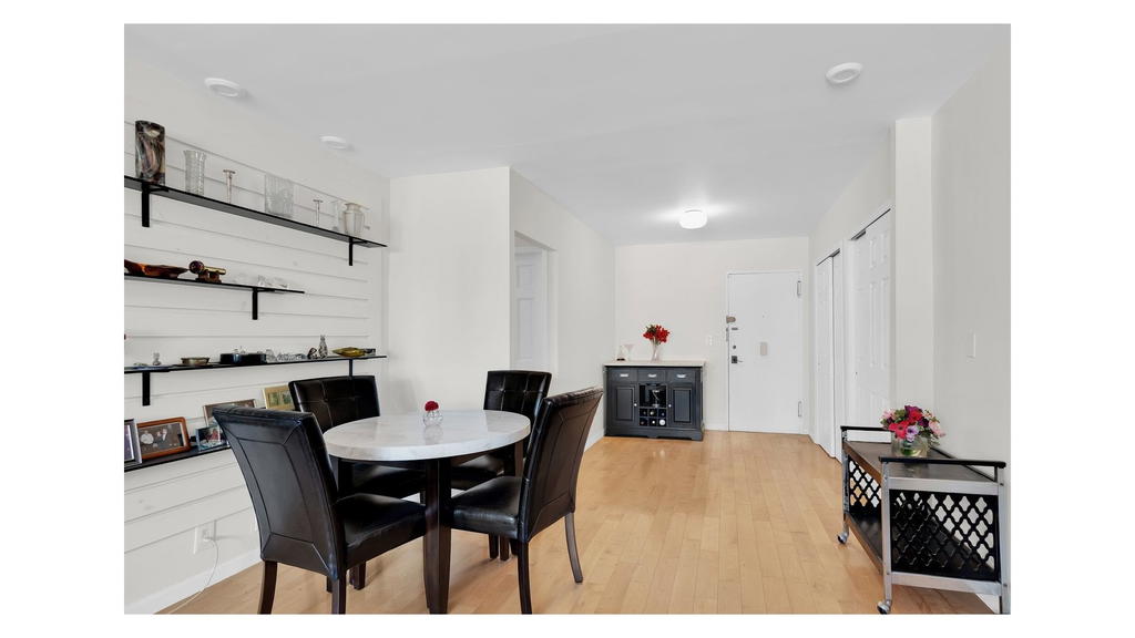 Real estate property located at 370 76TH C1209, New York, Lenox Hill, New York City, NY, US
