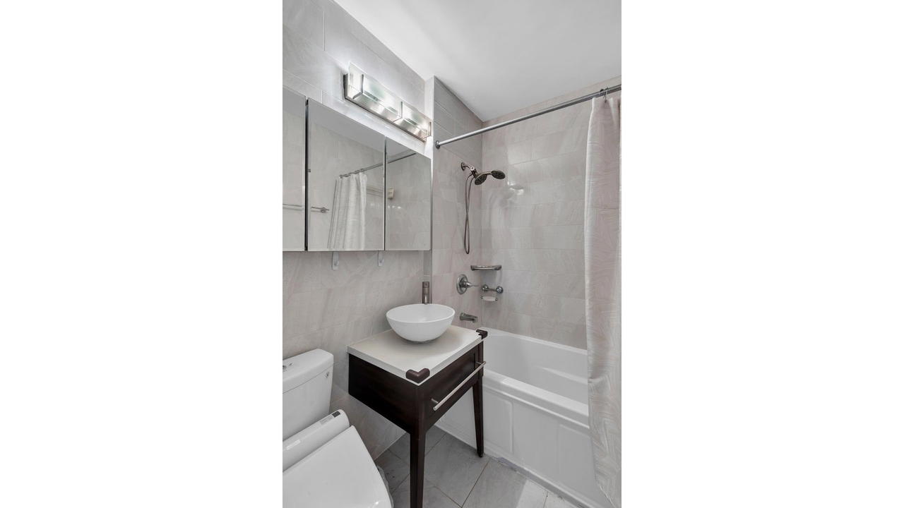 Real estate property located at 370 76TH C1209, New York, Lenox Hill, New York City, NY, US