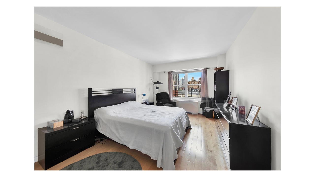 Real estate property located at 370 76TH C1209, New York, Lenox Hill, New York City, NY, US