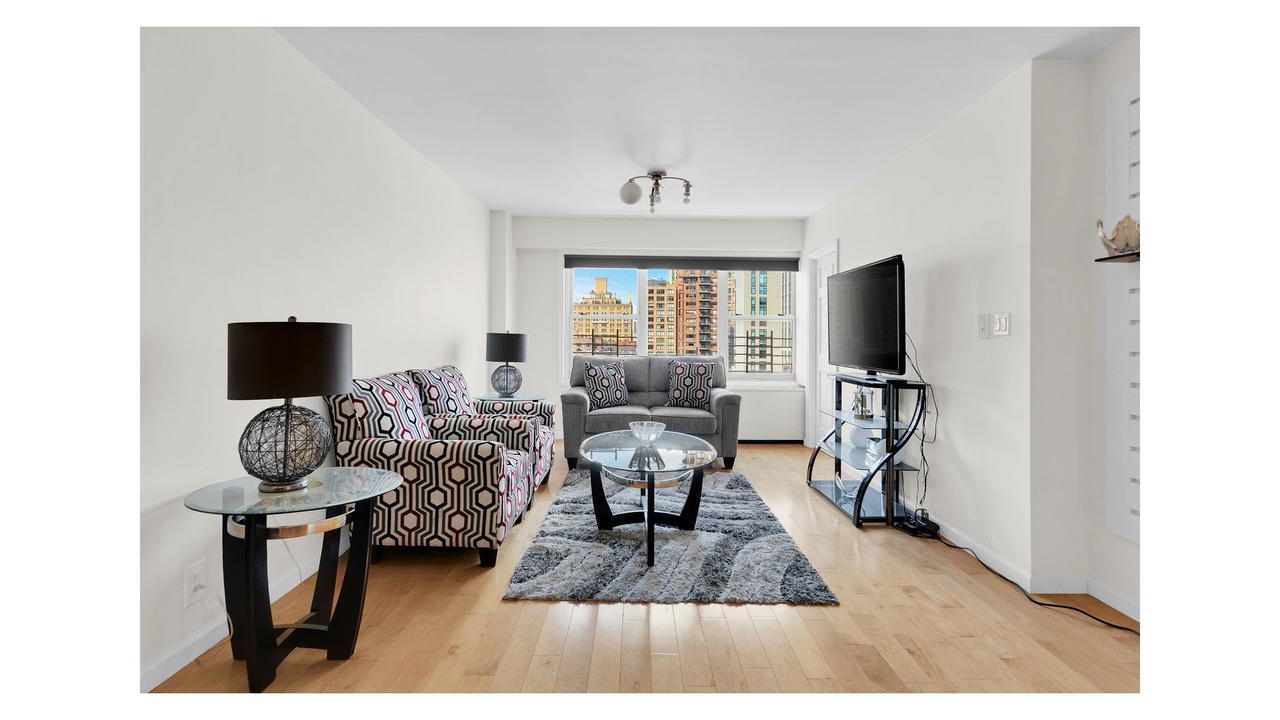 Real estate property located at 370 76TH C1209, New York, Lenox Hill, New York City, NY, US