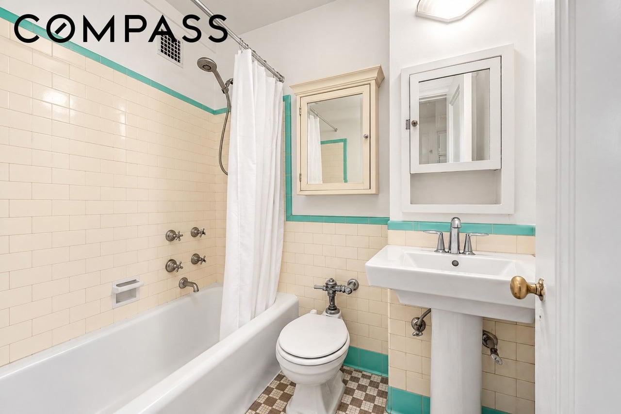 Real estate property located at 310 Riverside #1011, New York, Upper West Side, New York City, NY, US