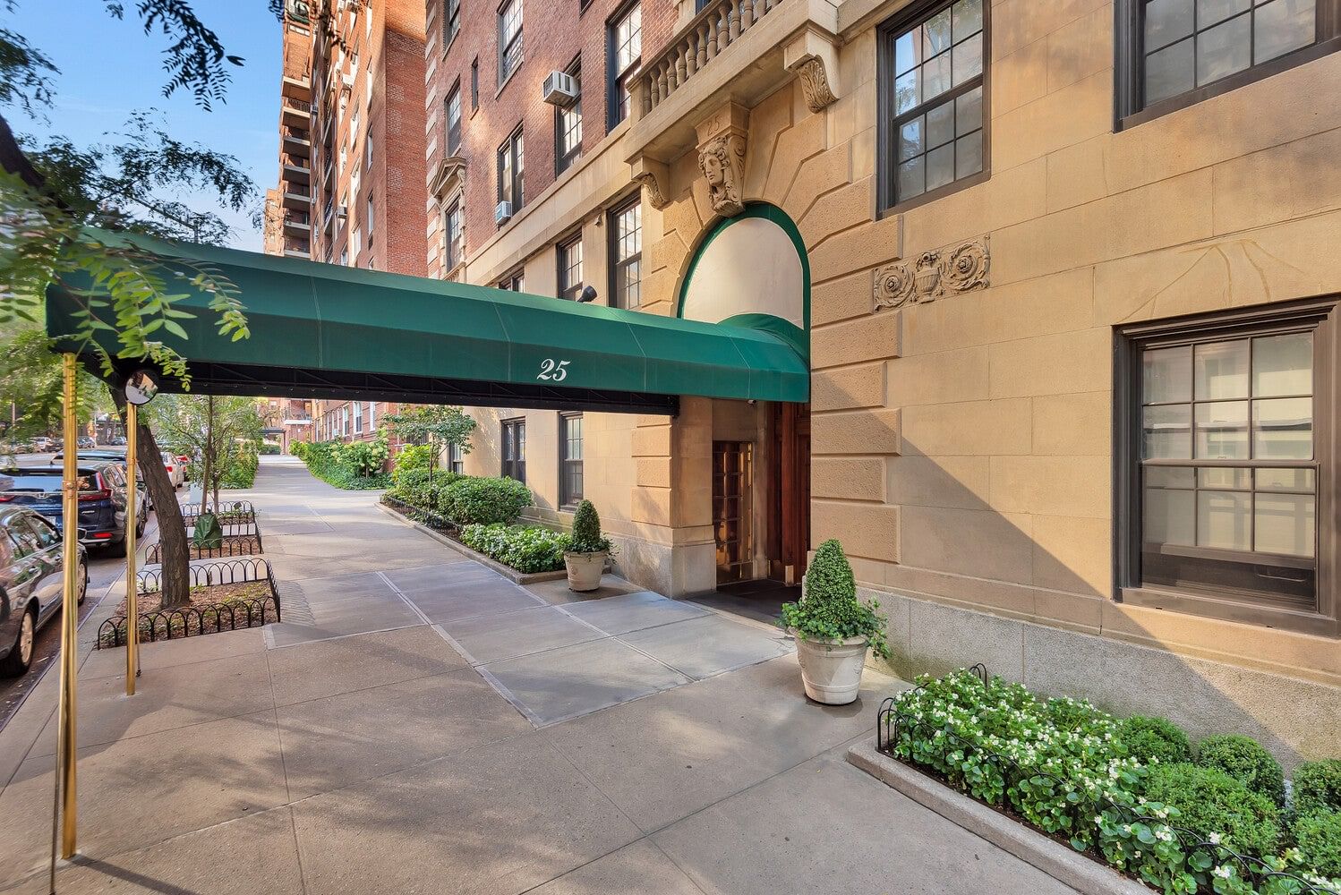 Real estate property located at 25 END #13G, New York, Yorkville, New York City, NY, US