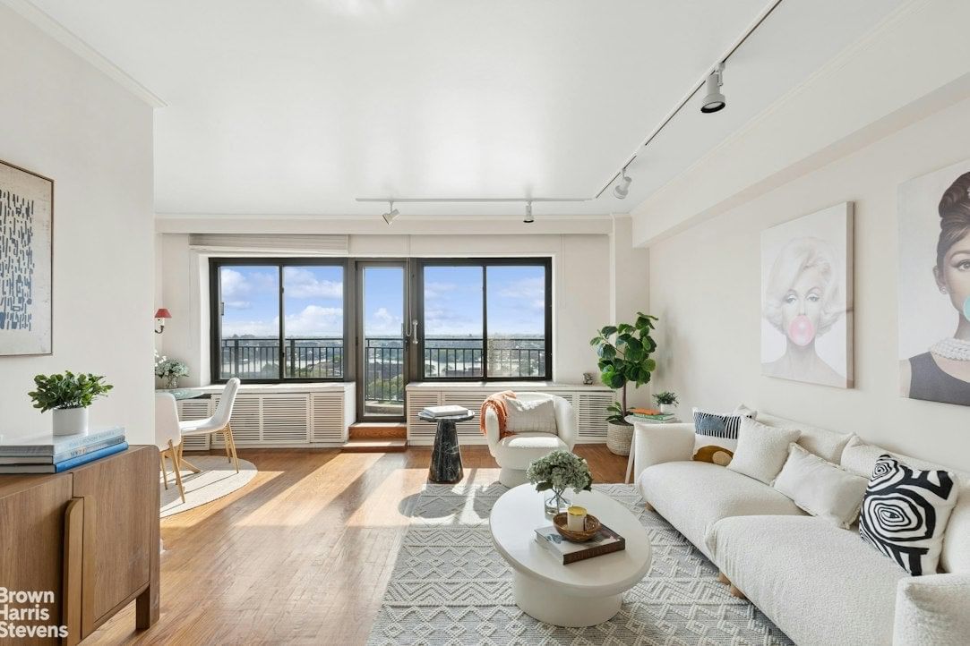 Real estate property located at 55 END #16D, New York, Yorkville, New York City, NY, US