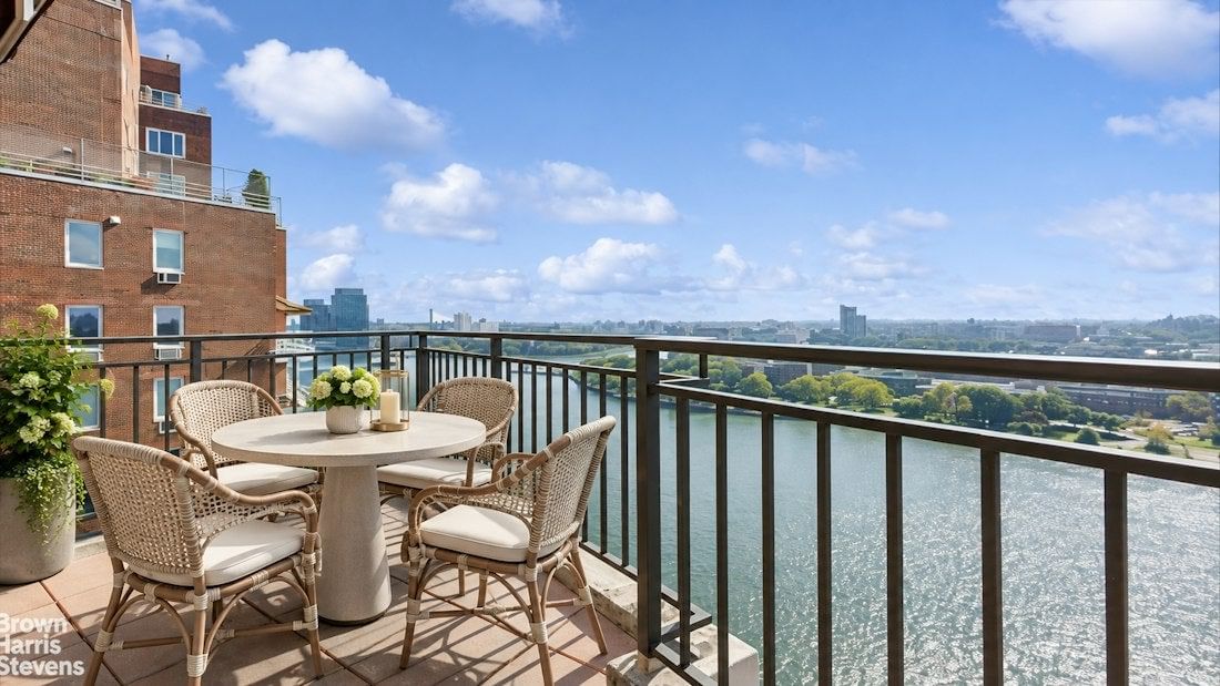 Real estate property located at 55 END #16D, New York, Yorkville, New York City, NY, US