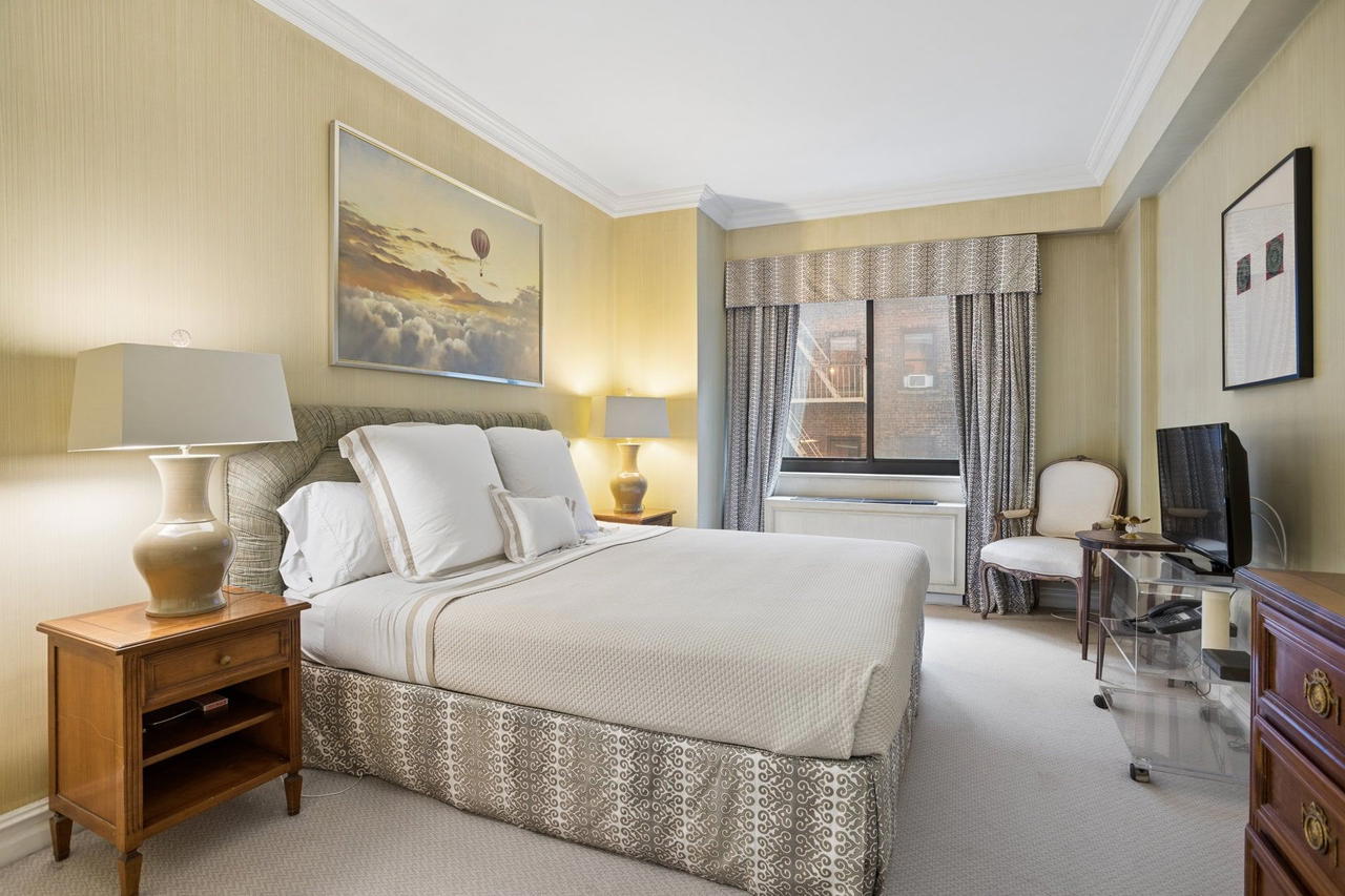 Real estate property located at 350 72ND #3, New York, Lenox Hill, New York City, NY, US