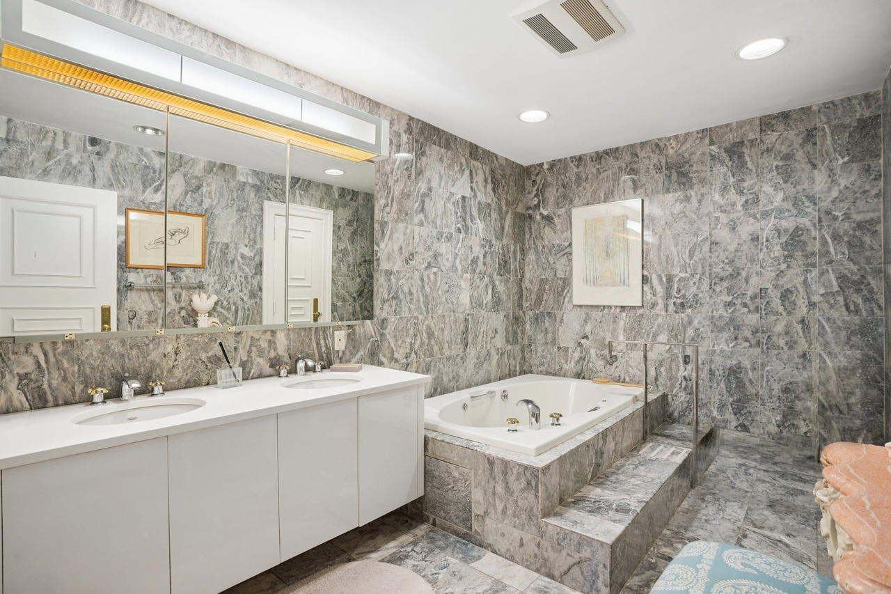 Real estate property located at 350 72ND #3, New York, Lenox Hill, New York City, NY, US