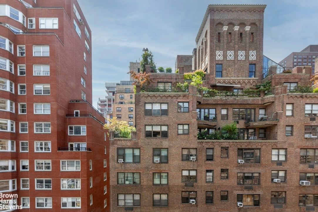 Real estate property located at 235 73RD #10B, New York, Lenox Hill, New York City, NY, US