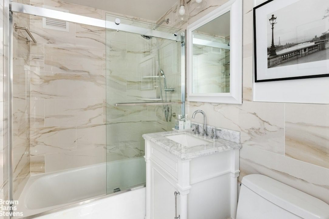 Real estate property located at 160 65TH #14A, New York, Lenox Hill, New York City, NY, US