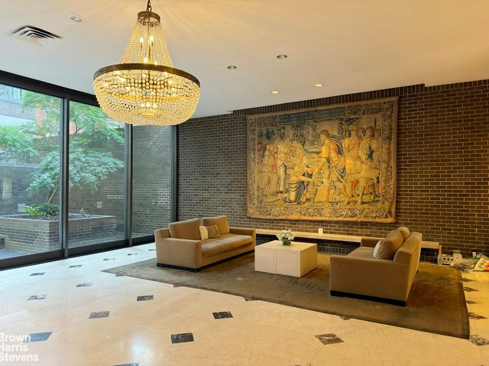 Real estate property located at 160 65TH #14A, New York, Lenox Hill, New York City, NY, US