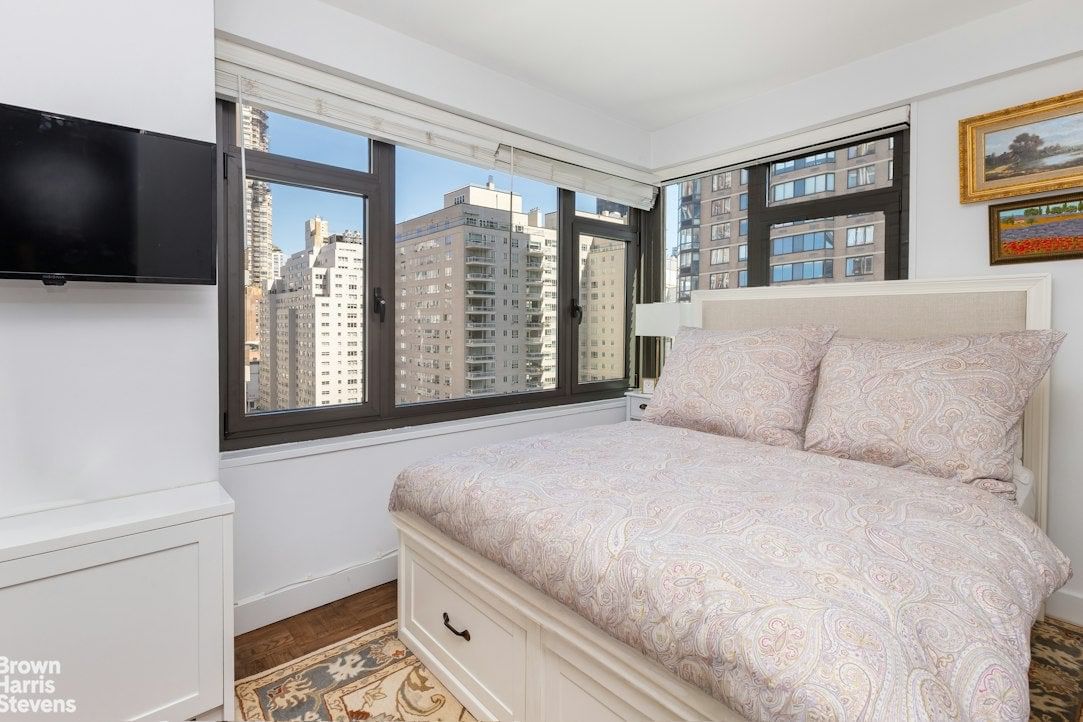 Real estate property located at 160 65TH #14A, New York, Lenox Hill, New York City, NY, US