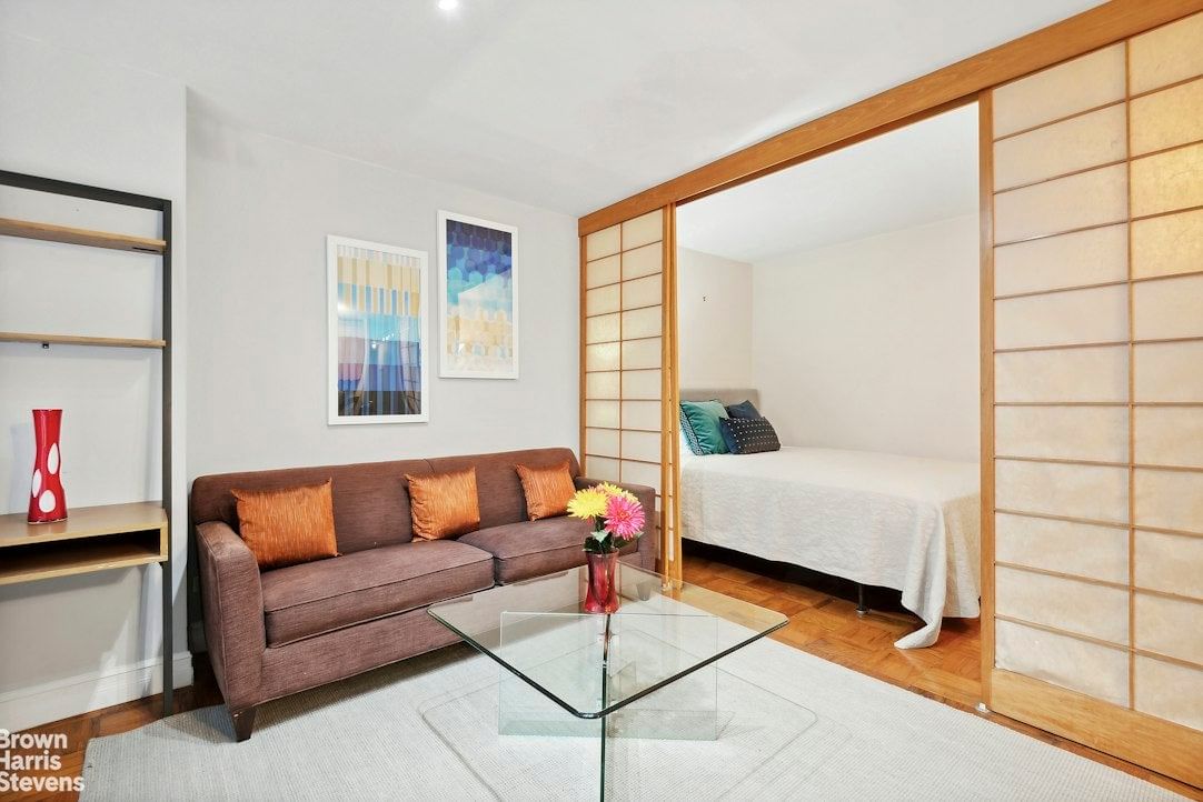 Real estate property located at 330 3RD #5L, New York, Kips Bay, New York City, NY, US