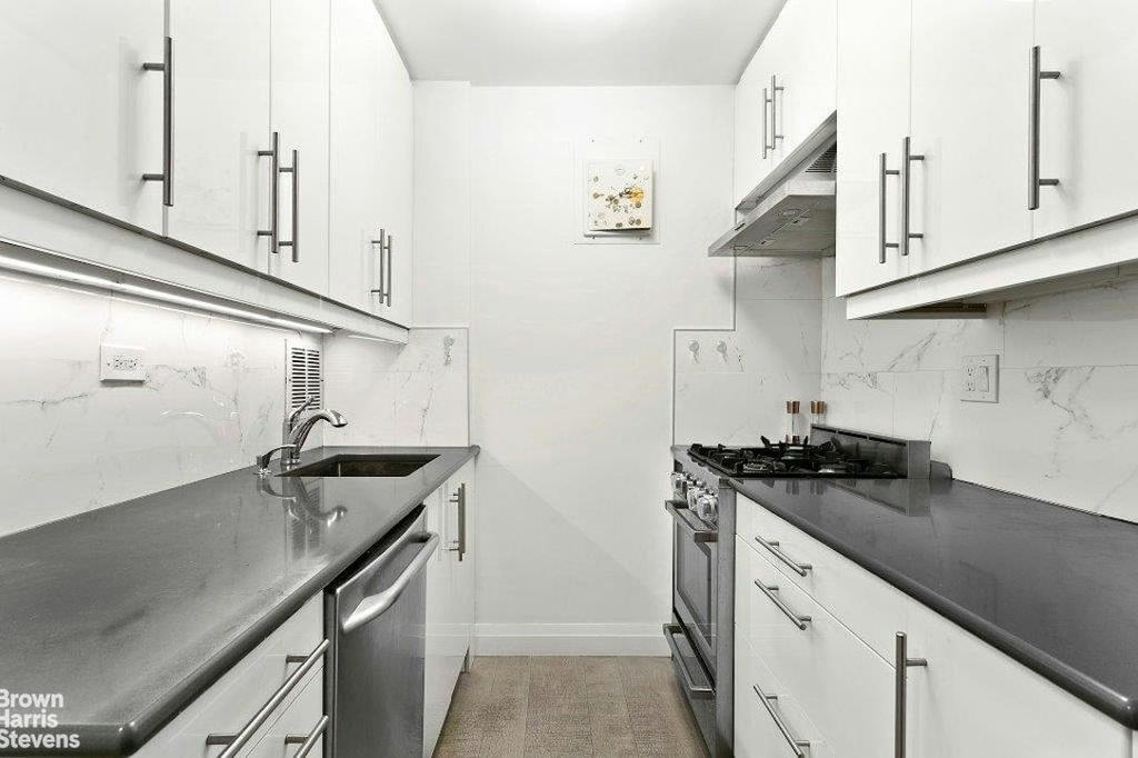 Real estate property located at 240 76TH #6S, New York, Lenox Hill, New York City, NY, US