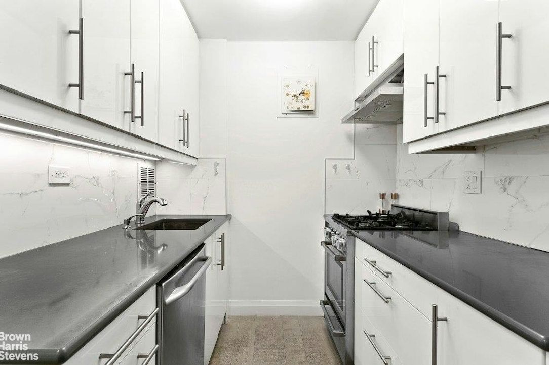 Real estate property located at 240 76TH #6S, New York, Lenox Hill, New York City, NY, US
