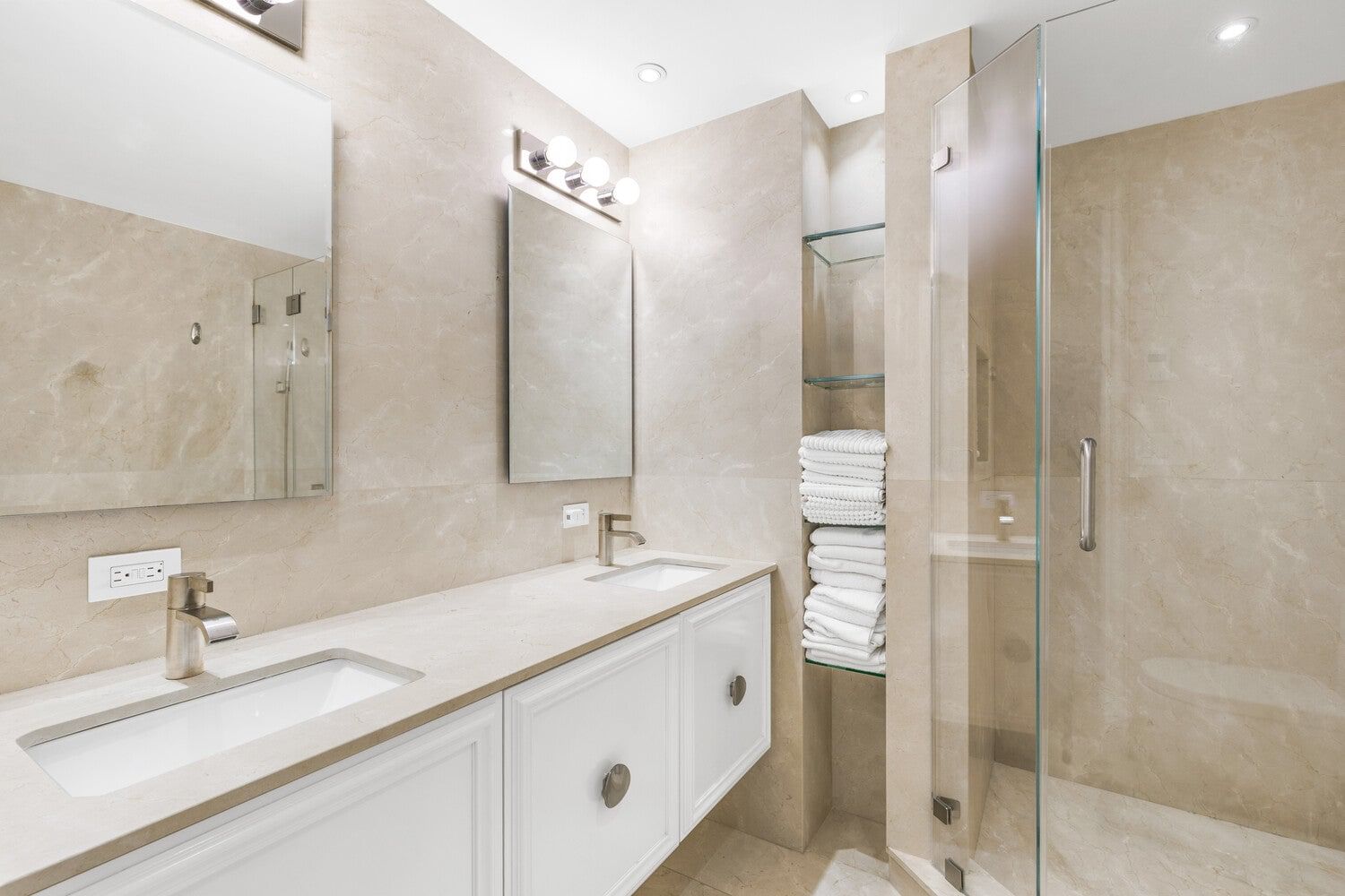 Real estate property located at 160 65TH #16C, New York, Lenox Hill, New York City, NY, US