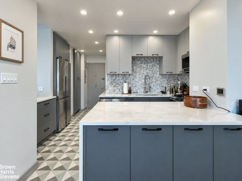 Real estate property located at 60 SUTTON #5CS, New York, Sutton Place, New York City, NY, US