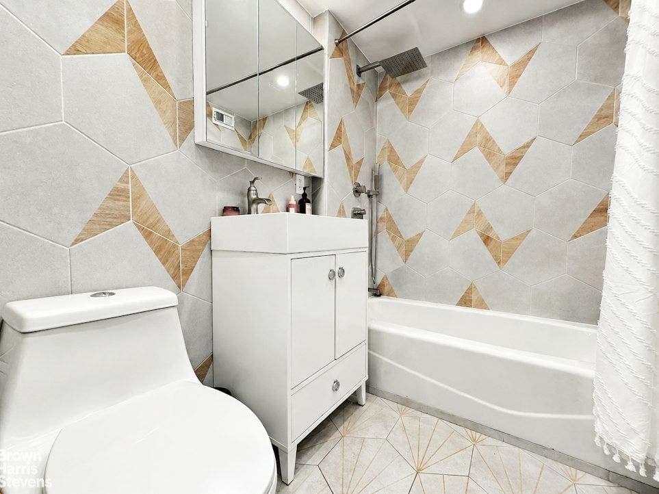 Real estate property located at 60 SUTTON #5CS, New York, Sutton Place, New York City, NY, US