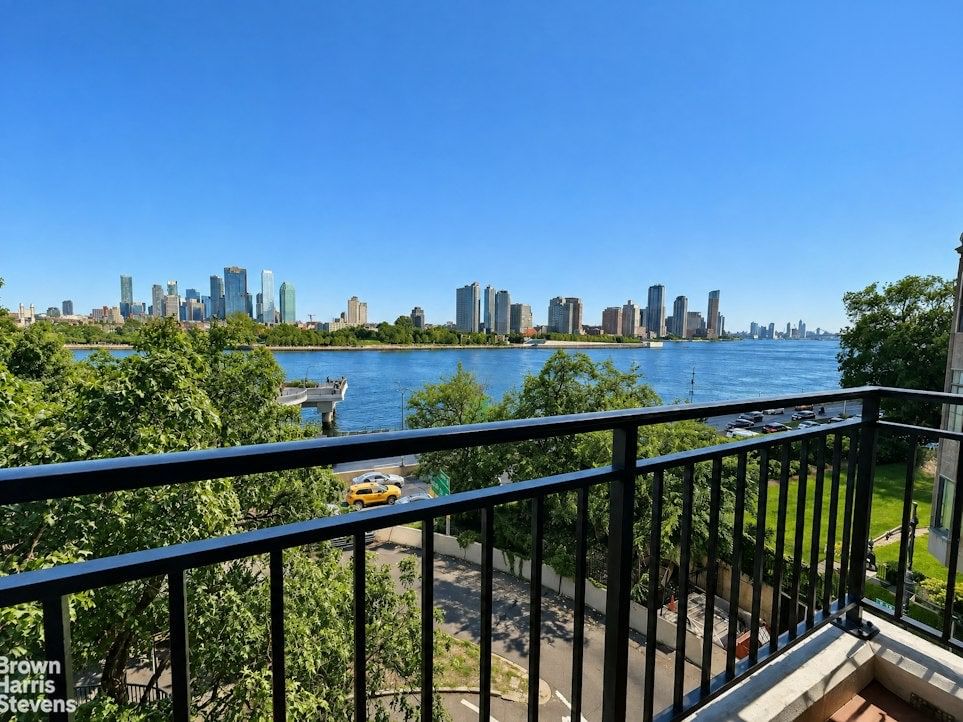 Real estate property located at 60 SUTTON #5CS, New York, Sutton Place, New York City, NY, US