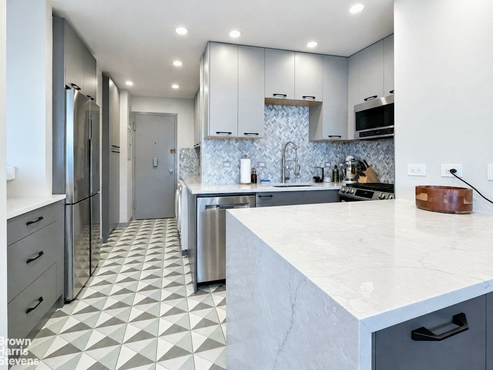 Real estate property located at 60 SUTTON #5CS, New York, Sutton Place, New York City, NY, US