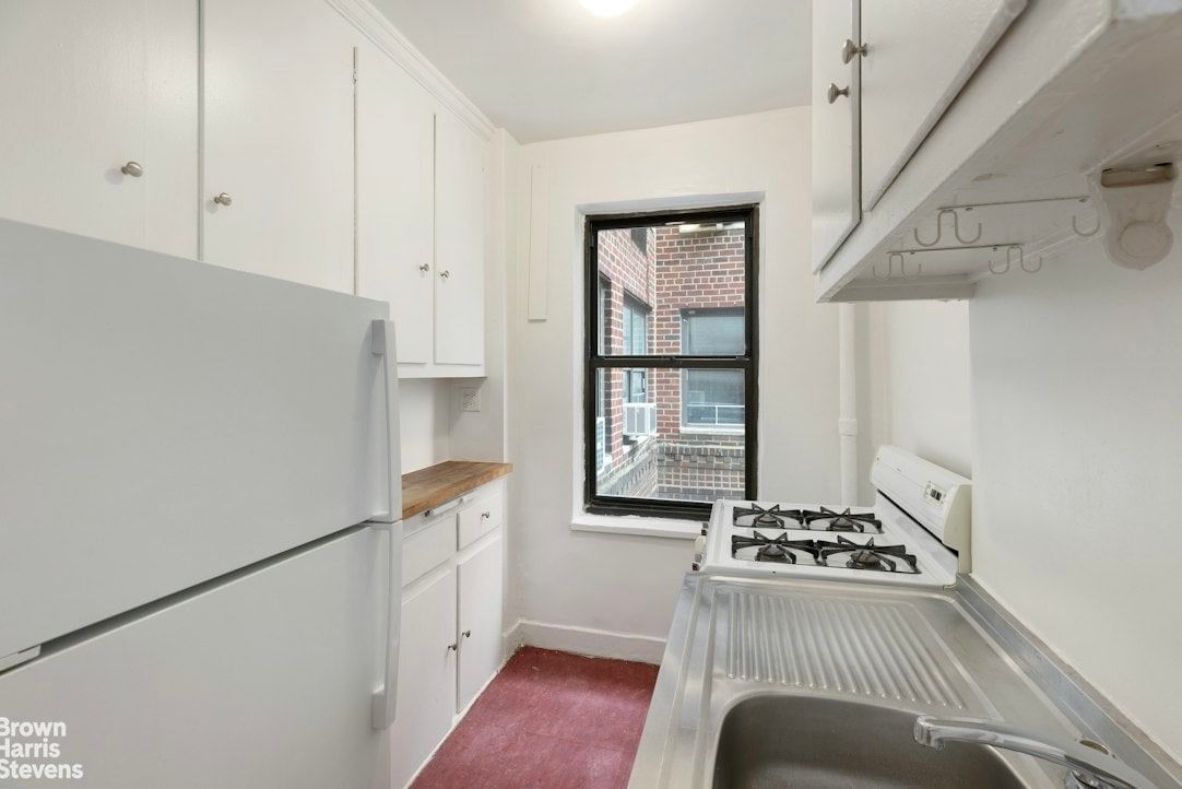 Real estate property located at 330 79TH #8D, New York, Lenox Hill, New York City, NY, US