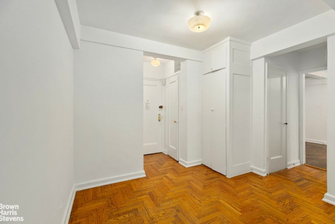 Real estate property located at 330 79TH #8D, New York, Lenox Hill, New York City, NY, US
