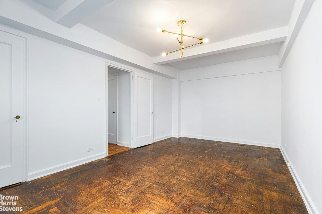 Real estate property located at 330 79TH #8D, New York, Lenox Hill, New York City, NY, US