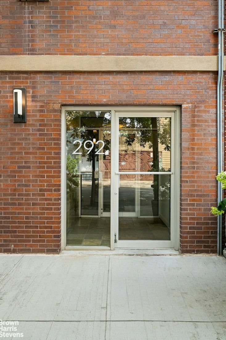 Real estate property located at 292 AINSLIE #2F, Kings, Williamsburg, New York City, NY, US