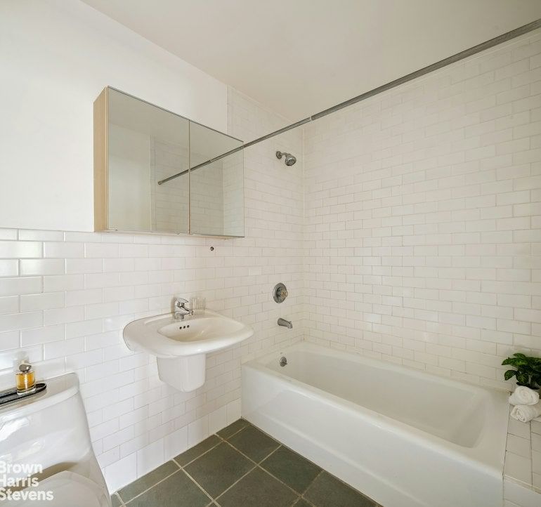 Real estate property located at 292 AINSLIE #2F, Kings, Williamsburg, New York City, NY, US