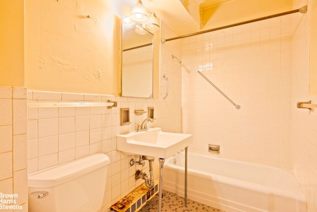 Real estate property located at 401 65TH #14G, New York, Lenox Hill, New York City, NY, US