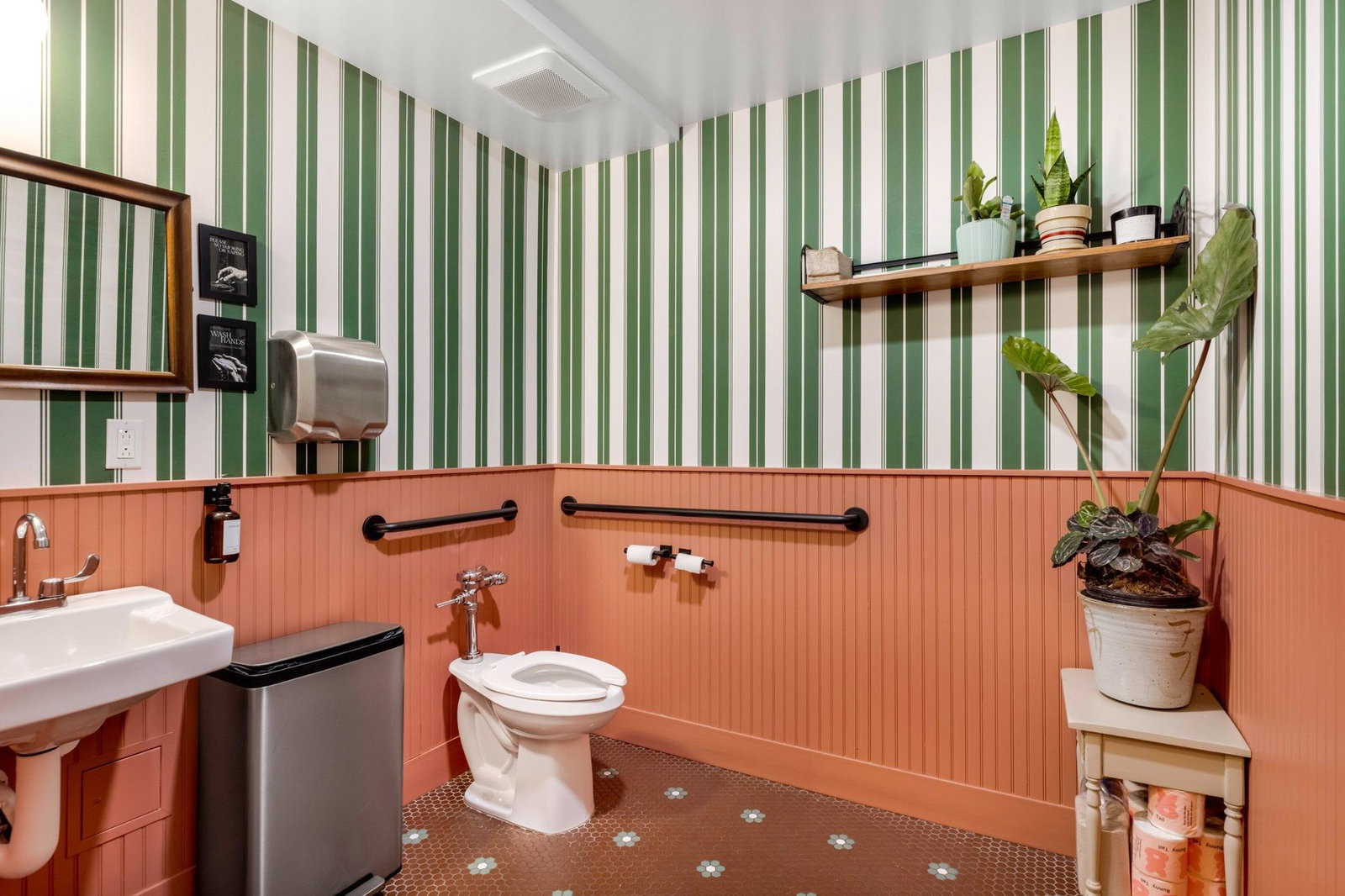 Real estate property located at 345 GREENWICH #1B, New York, Tribeca, New York City, NY, US