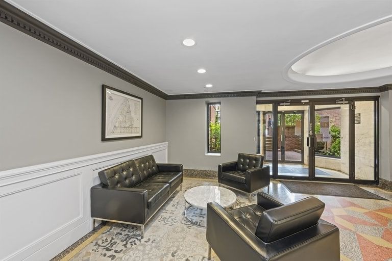 Real estate property located at 61 Oliver #2V, Kings, Bay Ridge, New York City, NY, US