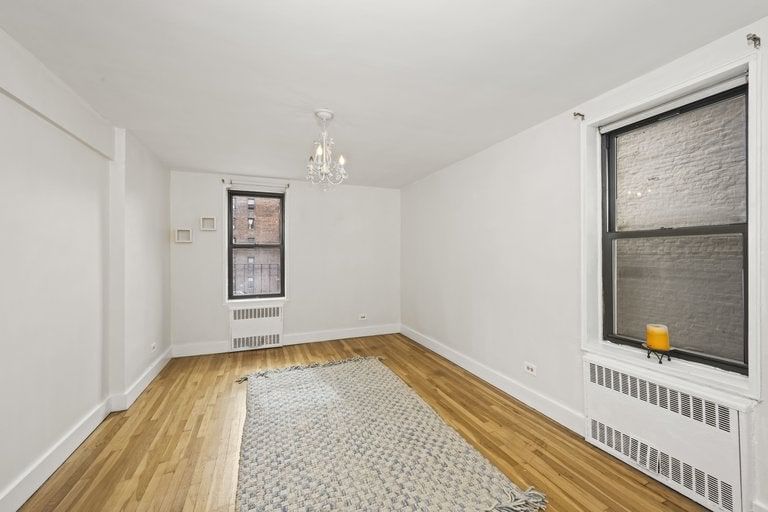Real estate property located at 61 Oliver #2V, Kings, Bay Ridge, New York City, NY, US