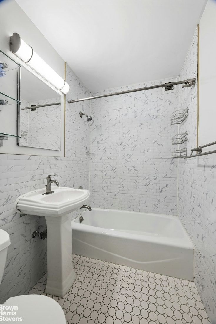 Real estate property located at 101 12TH #20B, New York, Greenwich Village, New York City, NY, US