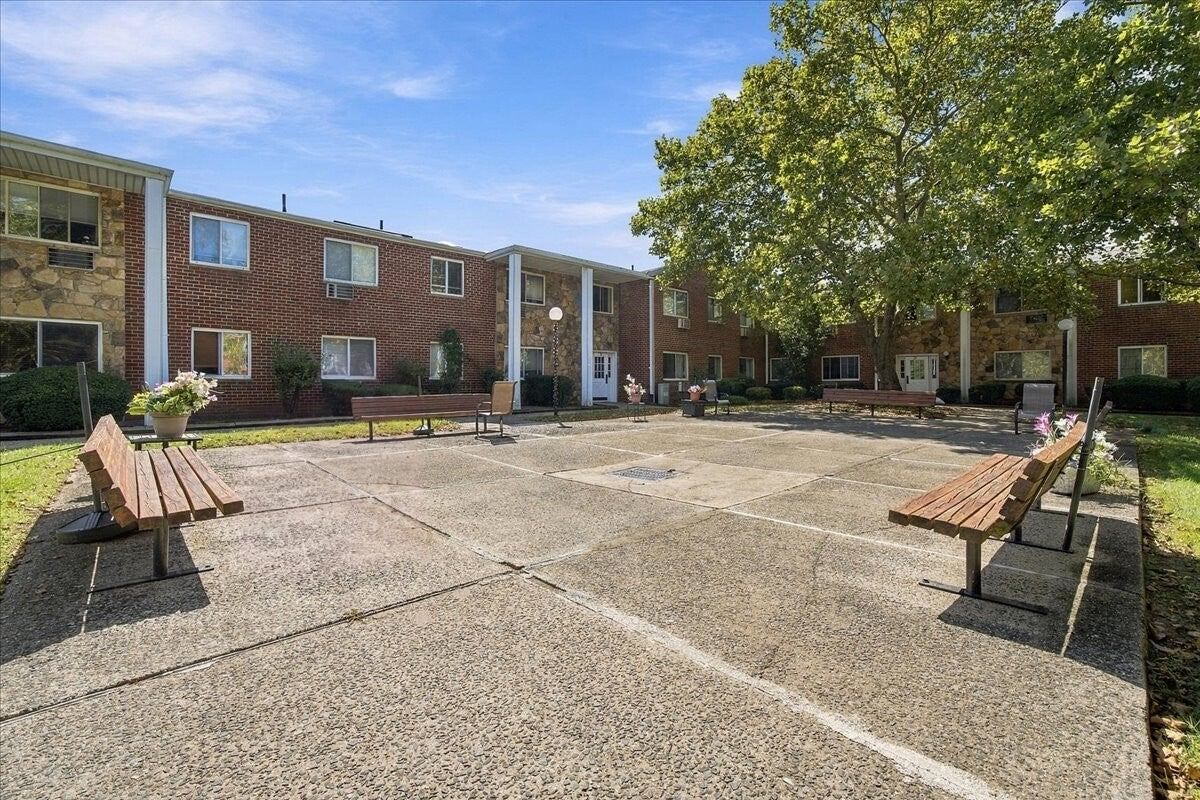 Real estate property located at 23 GADSEN #2A, Richmond, New Springville, New York City, NY, US