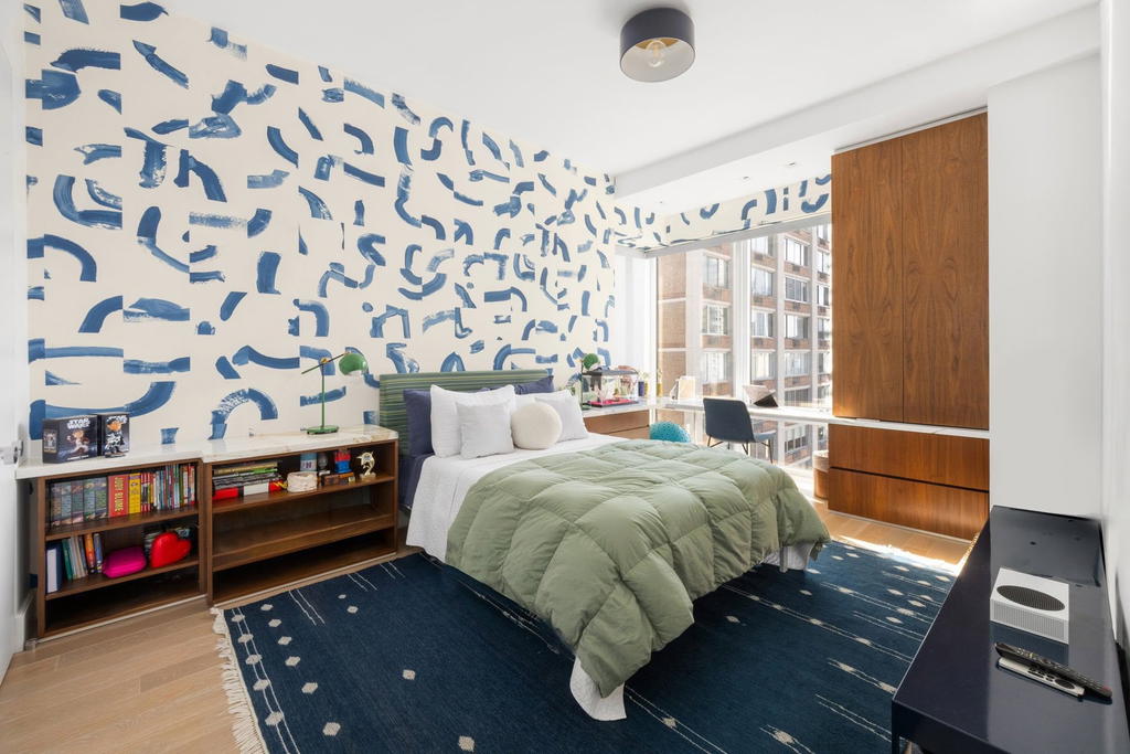 Real estate property located at 1355 1ST #17, New York, Lenox Hill, New York City, NY, US