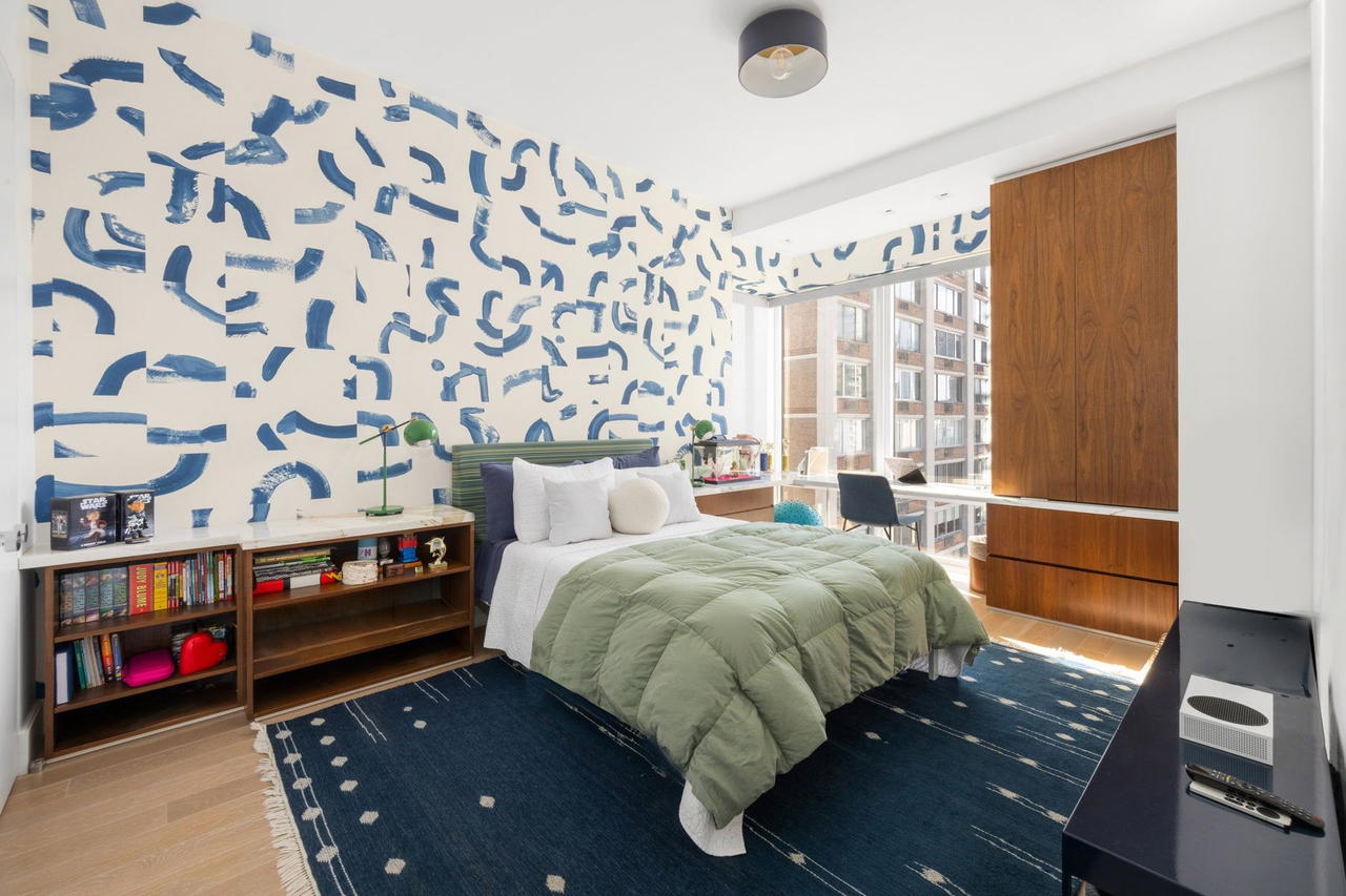 Real estate property located at 1355 1ST #17, New York, Lenox Hill, New York City, NY, US