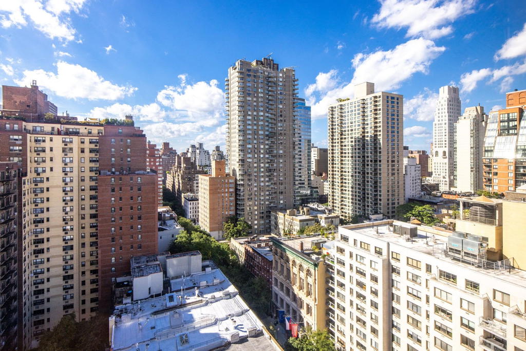 Real estate property located at 1355 1ST #17, New York, Lenox Hill, New York City, NY, US