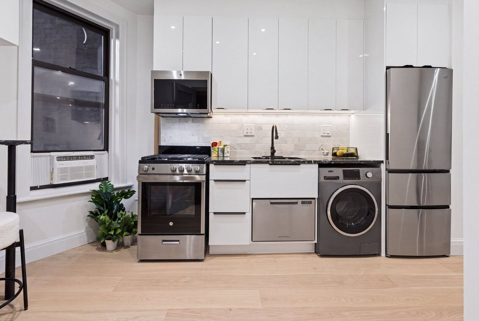 Real estate property located at 514 82ND #3W, New York, Yorkville, New York City, NY, US