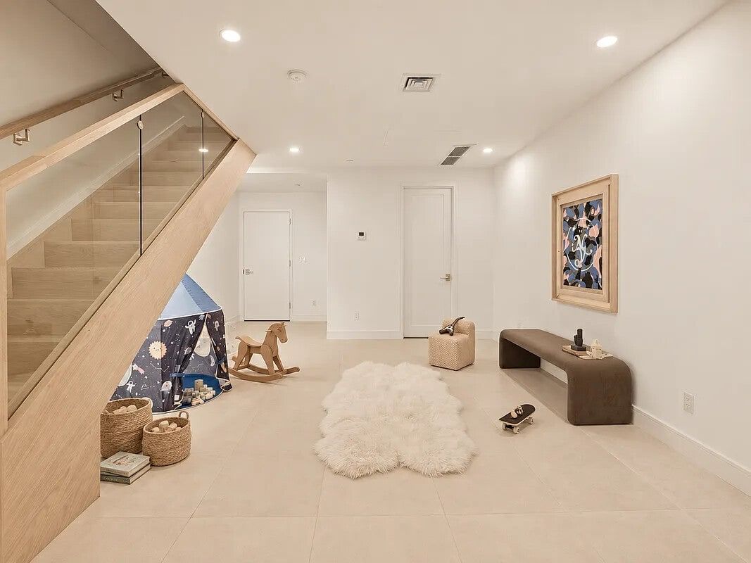 Real estate property located at 74A 2ND, Kings, Williamsburg, New York City, NY, US