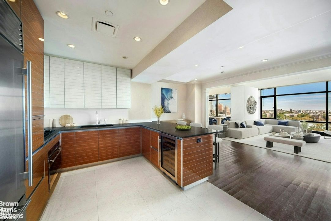 Real estate property located at 170 END #10CD, New York, Yorkville, New York City, NY, US