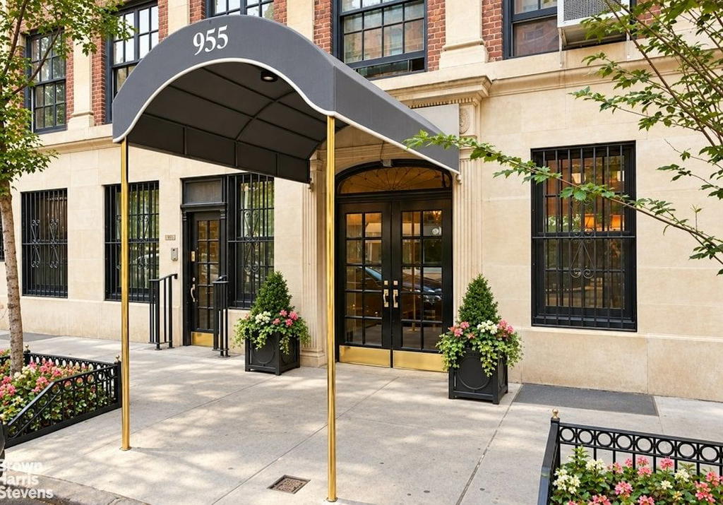 Real estate property located at 955 LEXINGTON #11A, New York, Lenox Hill, New York City, NY, US
