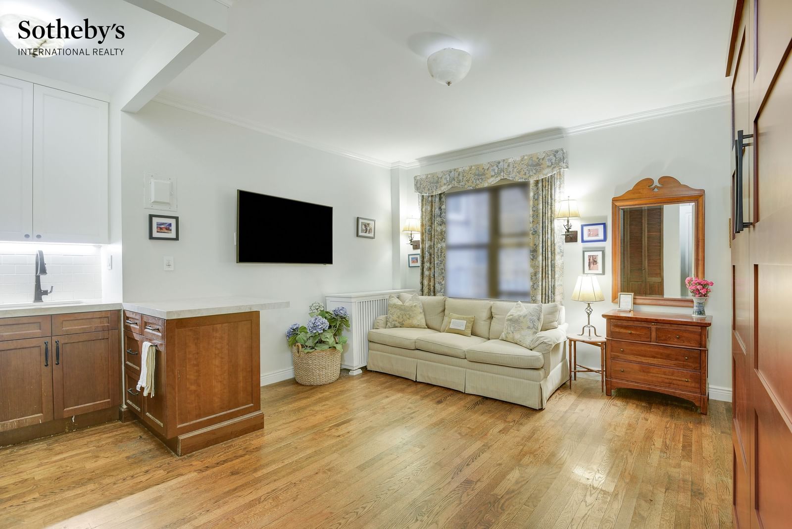 Real estate property located at 160 91st #3B, New York, Upper East Side, New York City, NY, US