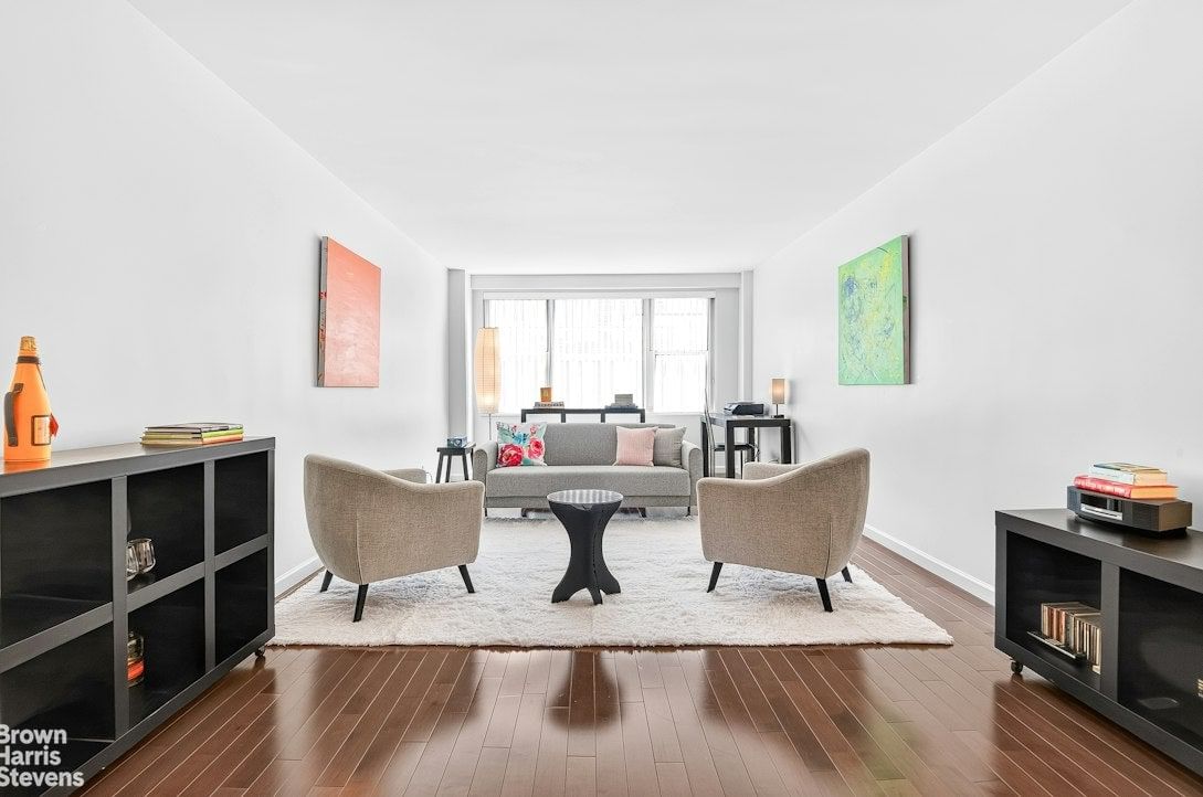 Real estate property located at 520 72ND #9T, New York, Lenox Hill, New York City, NY, US
