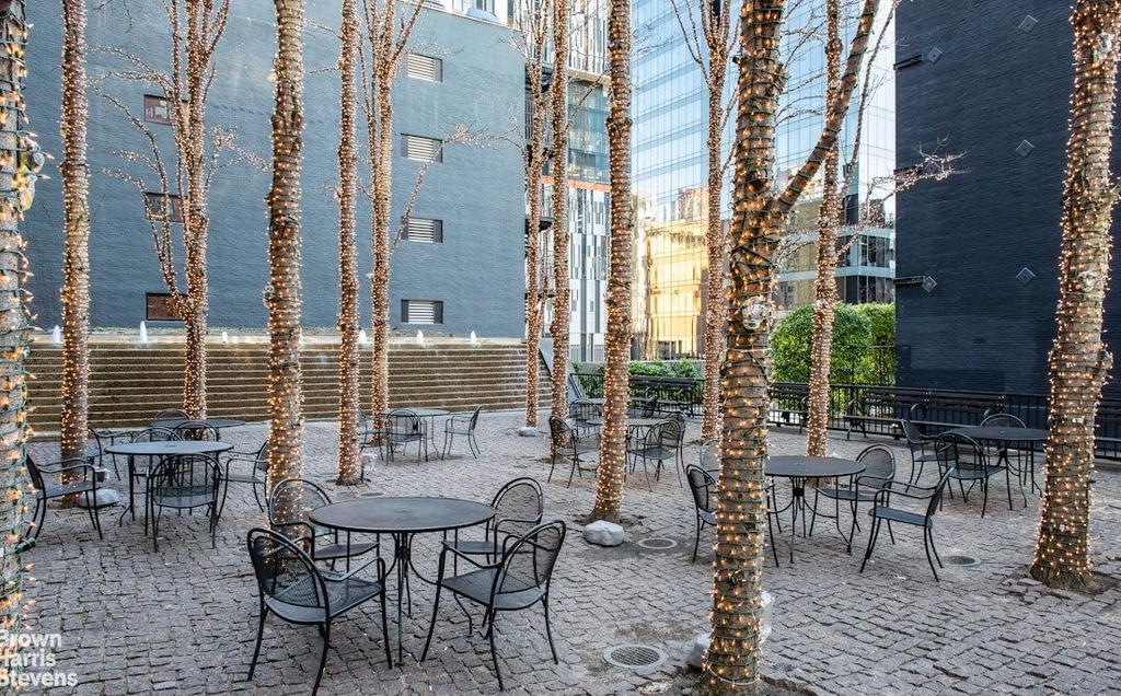 Real estate property located at 520 72ND #9T, New York, Lenox Hill, New York City, NY, US
