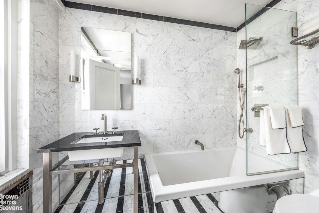 Real estate property located at 434 52ND #8G, New York, Beekman, New York City, NY, US