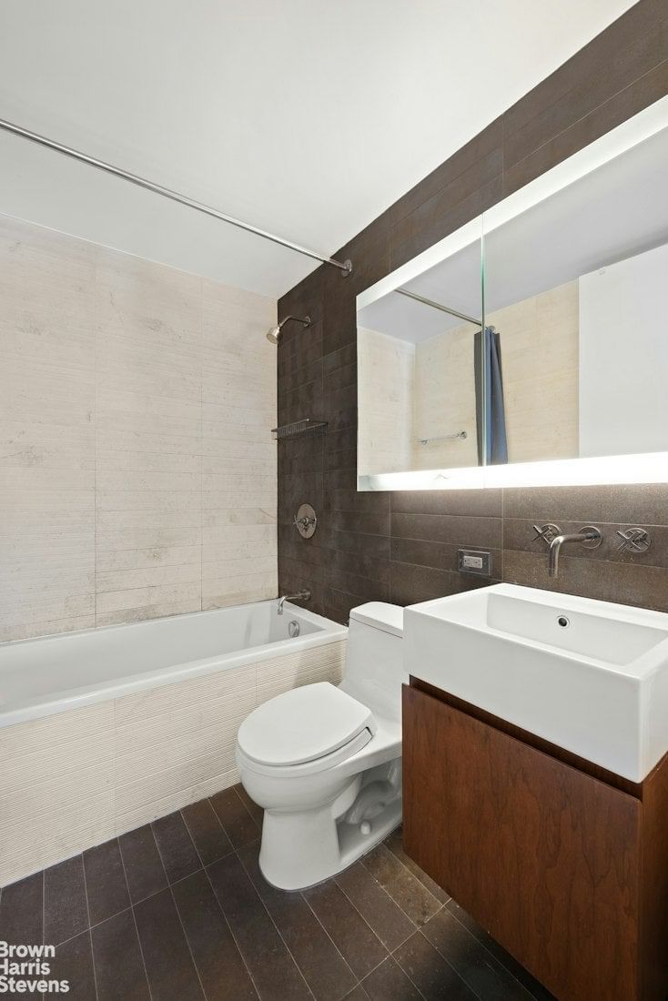 Real estate property located at 515 72ND #28A, New York, Lenox Hill, New York City, NY, US