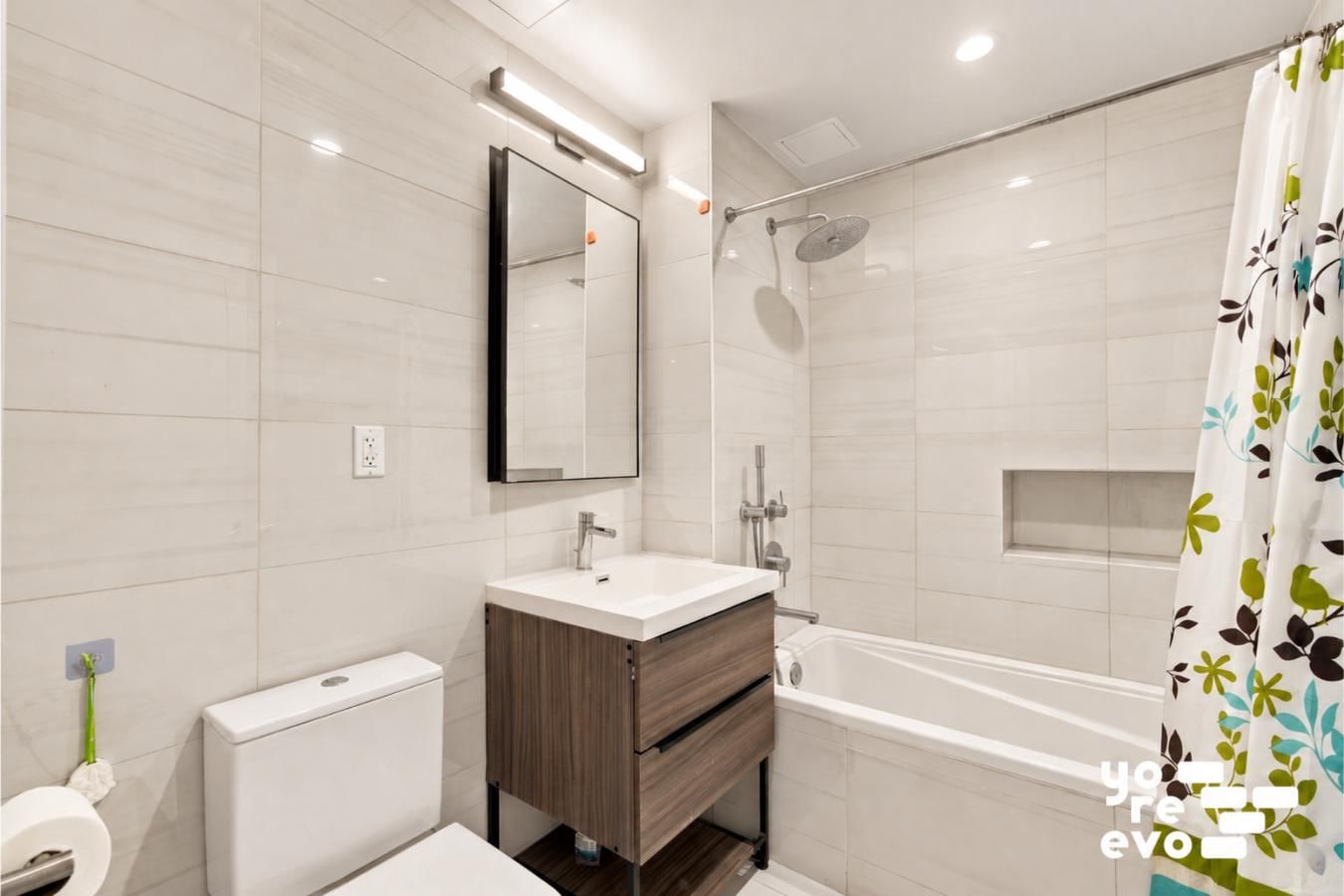 Real estate property located at 37-28 30th #5D, Queens, Long Island City, New York City, NY, US